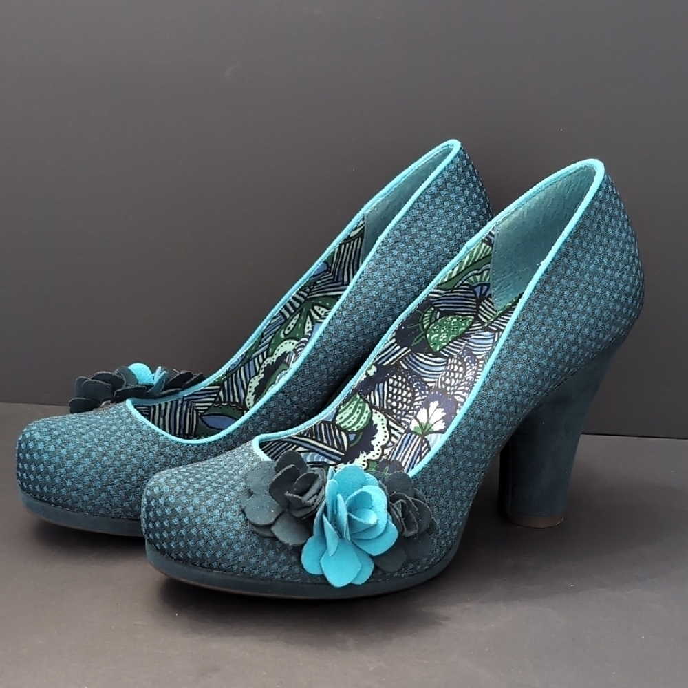 Ruby Shoo Court Block Heels Teal/Blue Floral Suede Woman's Shoes,Size 9US.